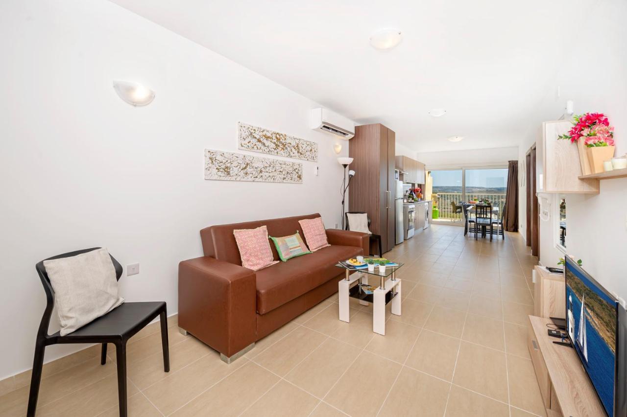Summer Breeze Apartment With Terrace With Panoramic Views - By Getawaysmalta Mellieħa Eksteriør bilde