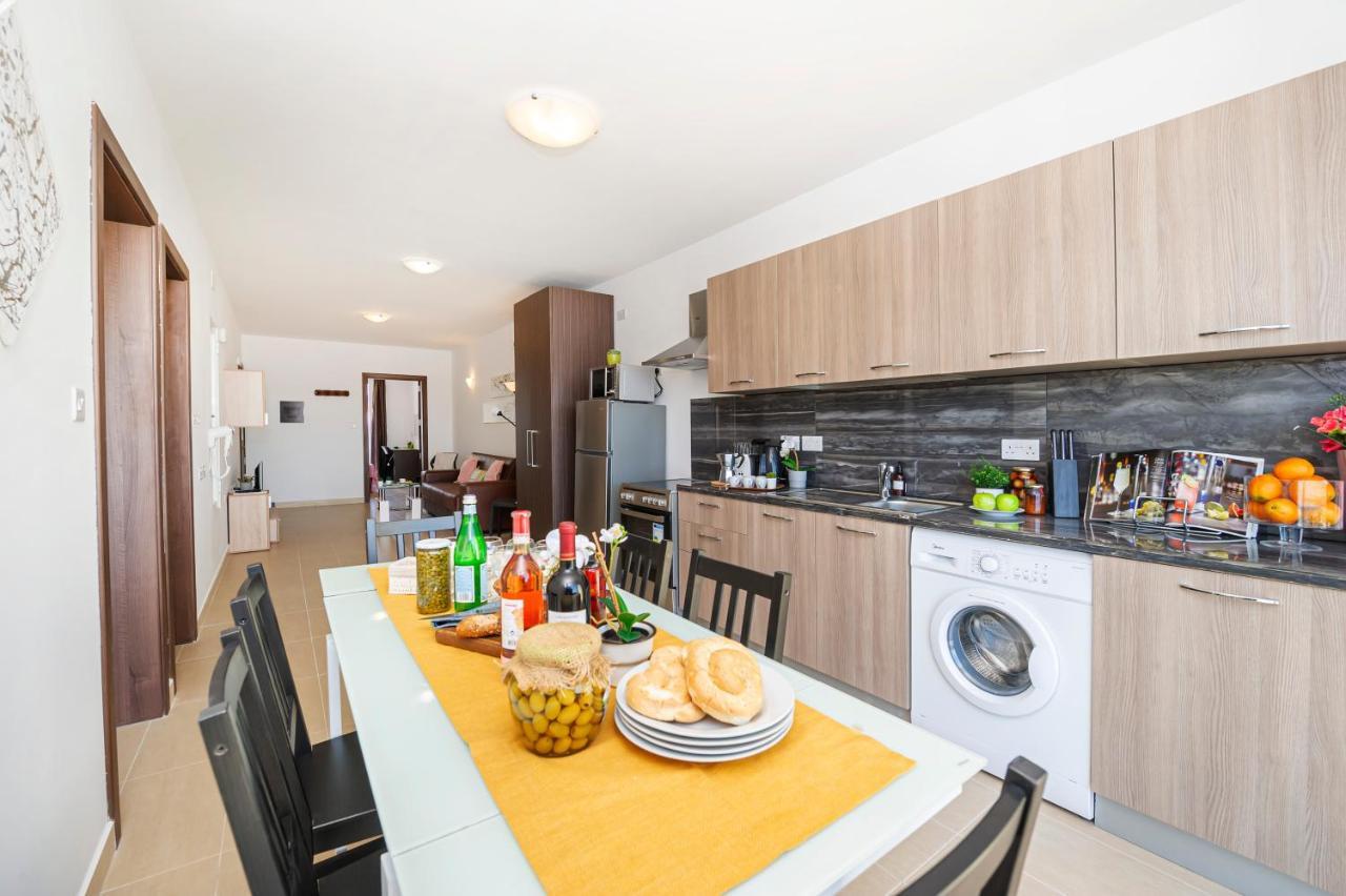 Summer Breeze Apartment With Terrace With Panoramic Views - By Getawaysmalta Mellieħa Eksteriør bilde